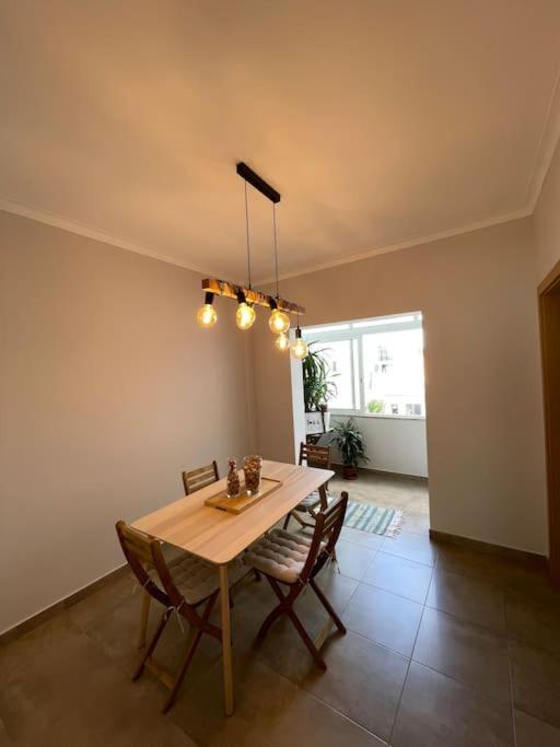 Quarto De Casal Close To Lisbon Flat Equipado Алмада Экстерьер фото